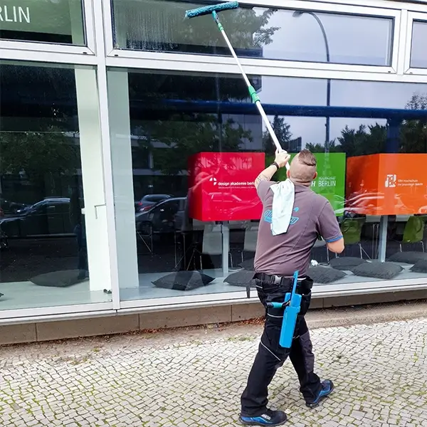 Gebäude- und Glasreinigung